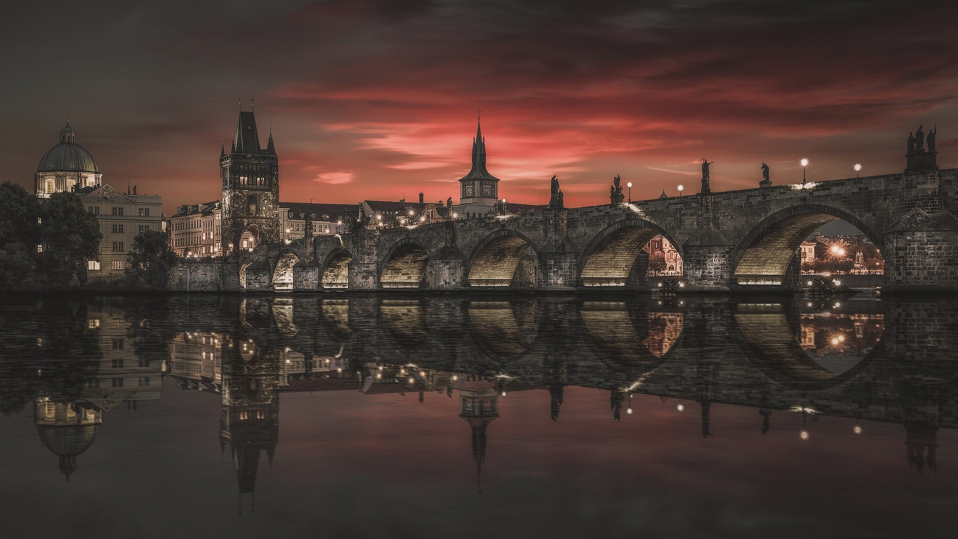 Two vandals were arrested for creating a graffiti on the Charles Bridge