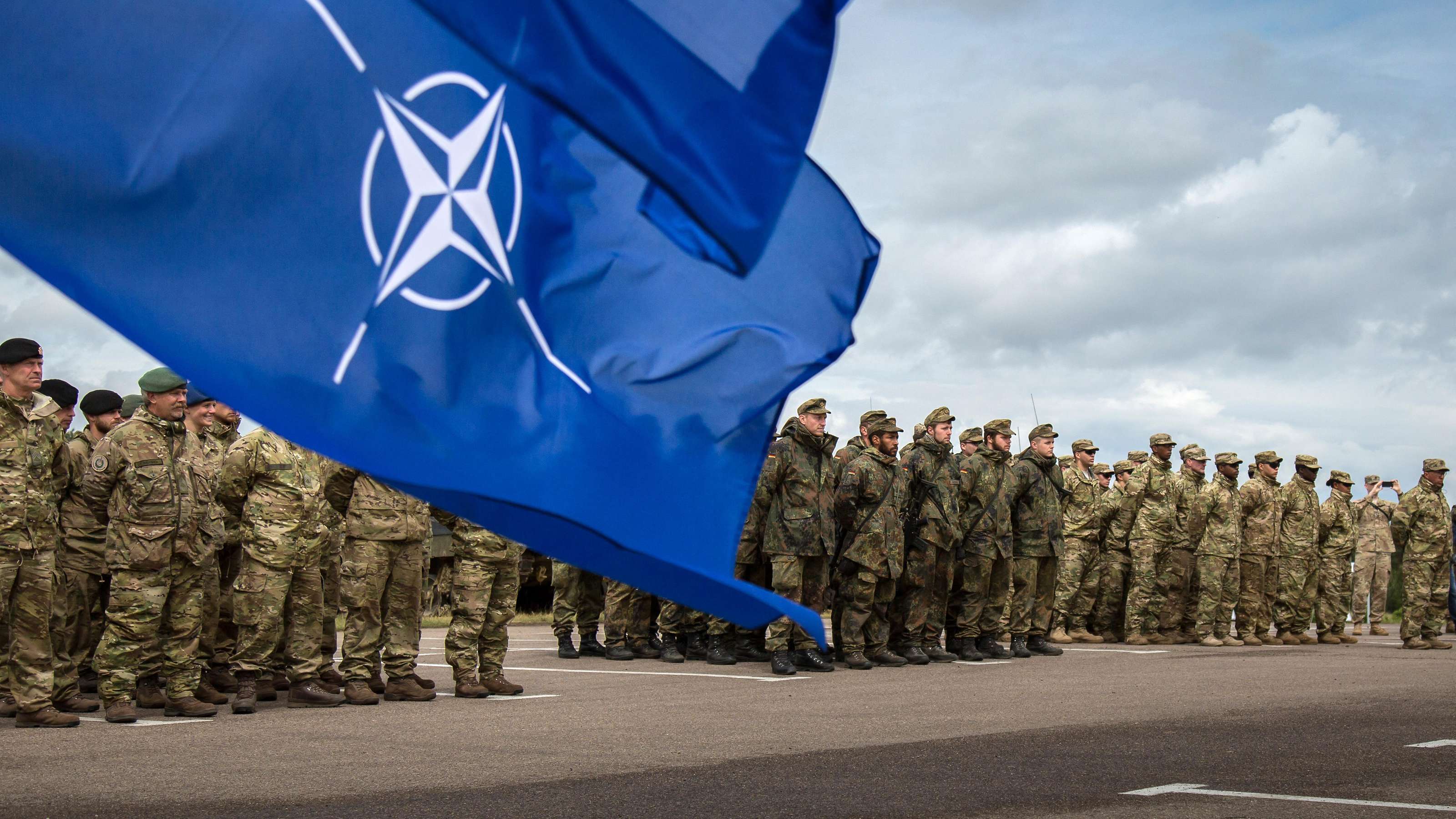 Qarabağ savaşı: NATO kimi dəstəkləyir?